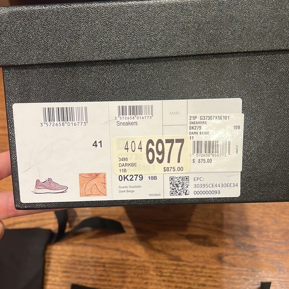 👟 CHANEL Sneakers 👟 - Picture 6 of 10